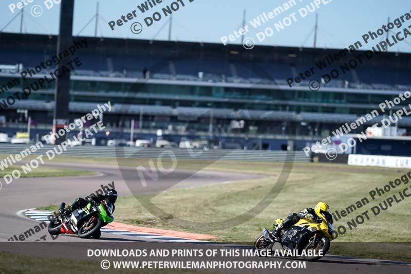 Rockingham no limits trackday;enduro digital images;event digital images;eventdigitalimages;no limits trackdays;peter wileman photography;racing digital images;rockingham raceway northamptonshire;rockingham trackday photographs;trackday digital images;trackday photos